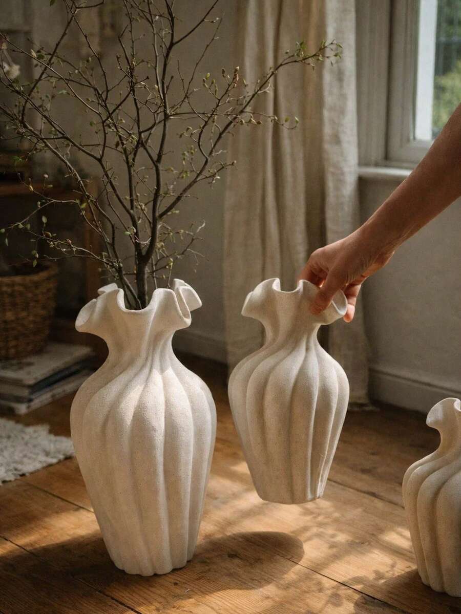1个手工花瓶，波西米亚波浪纹装饰花瓶，花瓣形瓶口，简约桌面家居装饰，客厅卧室乡村风格礼品