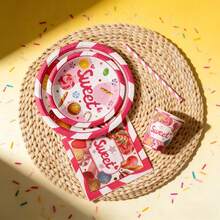 50件套甜美糖果主题一次性餐具套装，非常适合情人节、返校季、露营、户外烧烤、婚礼、单身派对、聚会和生日派对，也适合派对装饰、家居装饰、生日装饰、生日派对装饰、婚礼装饰，是完美的派对用品。 - 彩色 - 查看 6