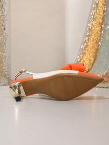 新款女士高跟中跟尖头时尚百搭浅口鞋