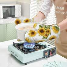 Yellow Sunflower Oven Mitts Pot Holders Set Silicone Heat Resistant Sunflowers Oven Mitts And Hot Pads Yellow Flowers Potholders Non-Slip Oven Gloves For CooFKing BaFKing Grilling BBQ,Yellow - 黃色的 - 查看 7