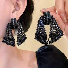 Super Flashy Temperament Luxury Earrings For Women, Personalized Exaggerated Bow Tie Tassel Design Earrings, Suitable For Daily Wear, Banquets, Parties, Gifts Earrings For Women Magnetic Earrings Non Tarnish Jewelry Accessories For Men Men's Accessories L - 黑色 - 查看 7