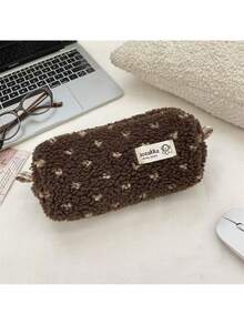 1个毛绒心形铅笔盒，大容量文具袋，学生专用，柔软收纳袋