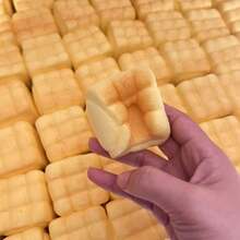 New Slow Rebound Squeeze Toy, 9-Grid Mini Bread With Cream Filling, Soft Squeezing Toy, Creative Squeeze Stress Relief Prop For Teenagers, Holiday Gift, Gag Gift, Prank Prop