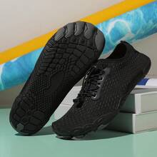 男女通用轻便赤足鞋，速干透气水鞋，适合男女在游泳池、海滩、游泳、划船、徒步旅行、冲浪、散步等场合穿着，也可用于游泳、水上运动和赤足活动。