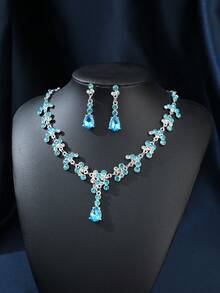 Bộ phụ kiện tóc cưới sang trọng gồm vương miện đính đá lấp lánh, vòng cổ và bông tai, thích hợp cho phụ nữ dự tiệc tối và dạ hội. - Màu xanh nhạt - Xem 4