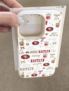 Diseño de funda de teléfono personalizada con temática de los 49ers Compatible con  17,  16 Pro Max,  15 Pro Max,  13 y  12 Muestra espíritu de equipo y estilo personalizado Perfecto para fanáticos de los deportes y un gran regalo para sus seres queridos - Blanco - Ver 5