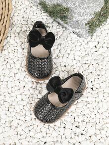 1双女童休闲蝴蝶结镂空平底魔术贴公主鞋，适合春夏穿着 - 黑色 - 查看 6