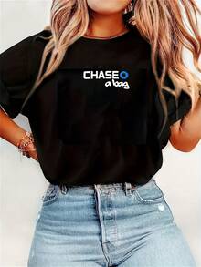 Camiseta de mujer con estampado Chase A Bag, ropa casual cómoda, diseño, camiseta de manga corta de alta calidad - Negro - Ver 2