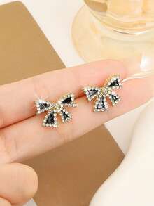 1 Pair Fashion Rhinestone Butterfly Stud Earrings, Elegant Bowknot Design Dangle Earrings For Girl - Multicolor - View 3