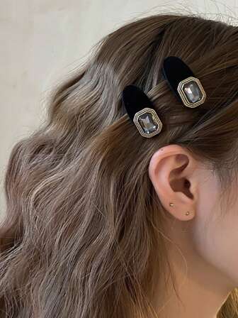 Set de 2 piezas/4 piezas/6 piezas de nuevos ganchos para el cabello de moda para mujeres en color negro