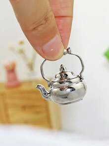 1pc Elegant Mini Metal Vintage Teapot, Water Kettle, 1:12/1:6 Dollhouse Kitchen Accessory Decor, Dollhouse Kitchen Supplies, Suitable For Halloween/Thanksgiving/Christmas/Valentine's Day Interesting DIY Decoration - Multicolor - View 1