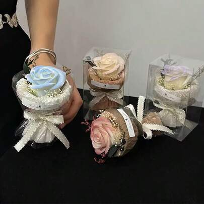 1件迷你玫瑰香皂花束，4.72英寸人造花，包含玫瑰、向日葵和康乃馨，永不凋谢，逼真美观，适合作为浪漫情人节礼物、生日礼物装饰、母亲节礼物、春季家居装饰、DIY惊喜展示。