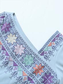 Đầm dài kiểu Ả Rập thanh lịch dành cho nữ, cổ áo bất đối xứng, tay áo bất đối xứng, thêu cầu kỳ, thêu và in ngẫu nhiên, màu trơn. - Màu xanh da trời - Xem 5