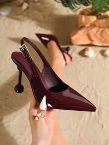 Giày cao gót mũi nhọn bất đối xứng bằng da bóng màu đỏ tía dành cho nữ, giày dự tiệc trang trọng, thanh lịch, kín mũi với quai cài mắt cá chân gợi cảm. - Màu Đỏ Sâu - Xem 2