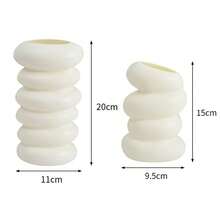 1个白色极简主义叠环塑料花瓶 - 现代雕塑造型，光滑哑光表面，装饰性花瓶，适用于家居桌面摆设、客厅装饰和乔迁礼物