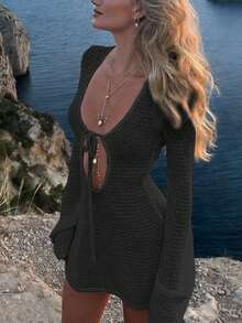 休闲浪漫假日风镂空半透明长袖修身连衣裙，适合春夏穿着 - 黑色 - 查看 5