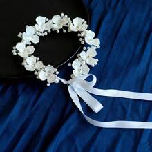 1pc Elegant Bridal Headpiece, Floral Design, Wedding Ceremony Hair Accessory - Three-petaled Wreath - View 2