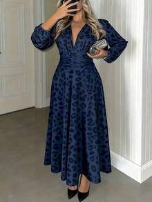 Plus Size Women's Blue Leopard Print Fitted Stretchy Fabric Elegant V-Neck Long Sleeve Dress Vacation Spring - Blue - View 4