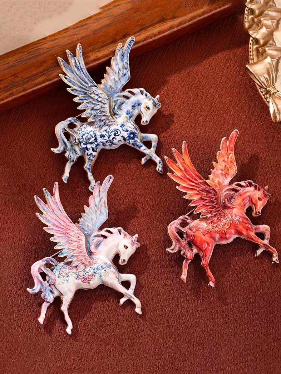 1枚欧美风格大胆神话胸针 - 3种颜色可选 | 童话3D珐琅仿动物带翼骏马胸针 | 男士服装及外套配饰