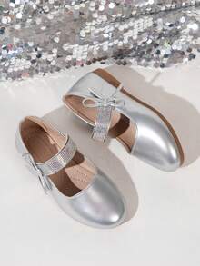 Simple Shiny Elegant Thin Bow Tie Girls' Silver Comfortable Dance Shoes, Suitable For Daily, School, Party, Wedding, Outdoor Gathering, Children's Casual Slip-On Round Toe Patent Leather Flat Shoes - Silver - View 3