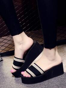 Women's New Wedge Thick Bottom Sandals, Striped Fashion High Heel Flip Flops, Casual Versatile Outdoor Wear Increased Height One-Strap Slippers For Spring, Summer, Autumn, Beach, Resort, Pair With Dresses, Black, Brown, Khaki Open Toe, Breathable Soft Comfortable Non-Slip Anti-Odor Indoor Shower Slippers, Flat Sandals - Khaki - View 5