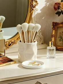 1pc Asymmetric Resin Makeup Brush Holder, Asymmetrical Vase Shape With Uneven Surface Embossing, Multifunctional Desktop Decor, Mini Vase And Storage Box, Suitable For Living Room, Bedroom And Office (White And Purple) - Multicolor - View 8