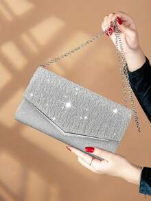 REMANLAND 1件优雅褶皱亮面女士手提包，时尚魅力女士晚宴钱包，信封式手拿包，带隐藏式卡槽和隔层，配有可拆卸金属链的单肩包，是派对女孩、新娘和节日礼物的理想之选。 - 銀色 - 查看 3