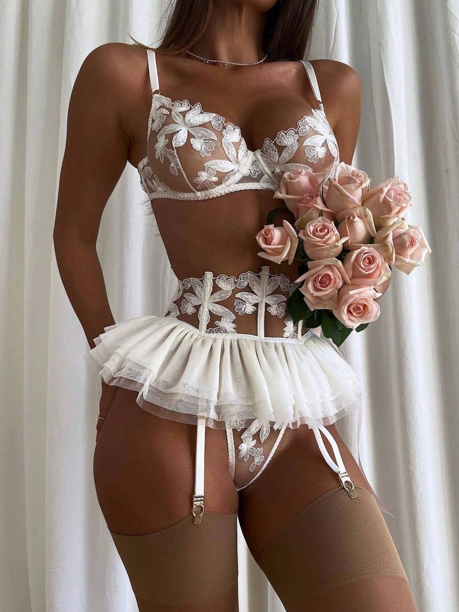 3pcs Floral Embroidered Lace Lingerie Set, Includes Camisole, Skirt And Garter Belt, White - White - View 1
