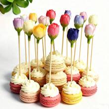 20 Stücke Rosenknospen Bambus Zahnstocher - 12 cm natürlicher Bambus Spieße, geeignet für Häppchen, Hochzeiten, Valentinstag und Feiertagsdekorationen, handgefertigte Lebensmittelspieße mit Rosenknospen, ideal für Obst-Spieße und Party-Deko, Häppchen-Spieße, Hochzeitsdeko, Dessert Bambus Stäbchen, Valentinstag Cupcake & Dessert Deko, Valentinstag Cocktail Rührstäbchen - Verschiedenfarbig - Übersicht 3