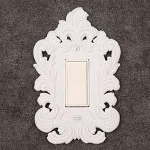 1 khung trang trí ổ cắm điện chạm khắc màu trắng kiểu Pháp, tấm che bảng điều khiển điện gắn tường họa tiết hoa rỗng cổ điển, miếng dán trang trí ổ cắm điện sang trọng, thích hợp để trang trí bảng công tắc điện trong nhà. - trắng - Xem 5