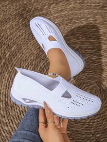 Plus Size Women's Breathable Mesh Slip-On Casual Shoes, Lightweight Soft Sole Comfortable Walking Shoes For Daily Wear, Summer - White - View 4