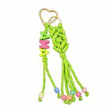 1个定制彩色信件袋挂饰编织彩色流苏绳心形钥匙扣姓名牌情人节礼物Y2K可爱 - 彩色 - 查看 47