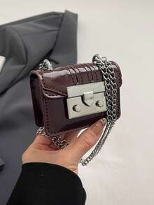 1个手提包新款时尚简约迷你小丑包漂亮珍珠华丽派对日常购物迷你单肩斜挎腋下链条包口红包，适合约会、旅行、玩乐时尚后粉饼包口多用途，时尚小丑迷你斜挎小方包。 - 酒紅色 - 查看 2