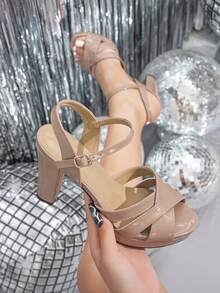 女士亮面漆皮交叉镂空舒适柔软杏色高跟凉鞋，露趾厚底厚跟搭扣带休闲正装鞋，适合海滩、派对、约会、婚礼、春夏装扮 - 粉色 - 查看 4