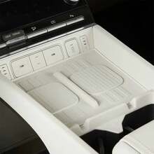 Alfombrilla de silicona antideslizante para reposabrazos de consola central Santa Fe 2024, accesorios para coche HNHJ - B - Ver 1