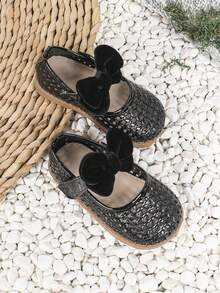 1双女童休闲蝴蝶结镂空平底魔术贴公主鞋，适合春夏穿着 - 黑色 - 查看 4