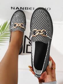Fashionable Korean Style Metal Chain Decor Women's Black Round Toe Loafers, Personalized Hollow Sequin Design Luxurious Party Vibe Chunky Heel Shoes, Versatile For Commuting, Work, Casual Wear, Great Gift For Teacher's Day/Mother's Day - Black - View 5