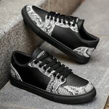 2026新款男鞋，黑灰蛇纹拼接低帮运动鞋，休闲乐福鞋，可个性化定制，厚底防滑日常百搭鞋 - 黑色 - 查看 9