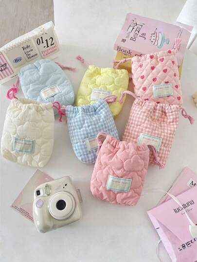 1pc Cute Quilted Camera Storage Bag, Soft Padded Anti-Shock Anti-Dust Small Pouch, Large Capacity Makeup Bag, Organizer Bag, Drawstring Design For Convenient Storage, Suitable For Students, Men, Women, Ideal Gift For Festivals, Christmas, Birthday