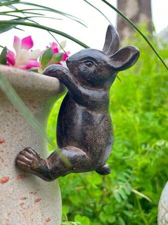 1pc Resin Flower Pot Hanging Rack, Decorative Hanging Garden Decor, Flower Pot Figurine, Home Decor Rabbit Statue