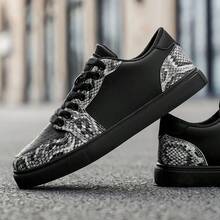 2026新款男鞋，黑灰蛇纹拼接低帮运动鞋，休闲乐福鞋，可个性化定制，厚底防滑日常百搭鞋 - 黑色 - 查看 6
