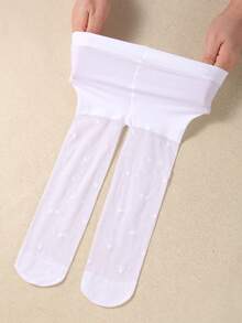 3双装心形图案女婴连裤袜，适合0-3岁宝宝，是情人节礼物和日常穿着的完美选择。采用天鹅绒面料，柔软舒适，适合夏季穿着，也可作芭蕾舞袜。 - 彩色 - 查看 3