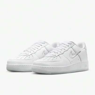  Nike Air Force 1 Low “White Jewel” 防滑减震低帮运动鞋，白色 Air Force 1 Low AF1 白色休闲滑板鞋，男士秋冬运动鞋 FN5924-100