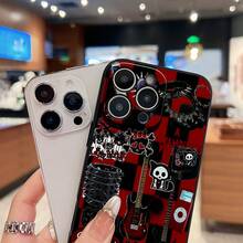 Collage de estilo emo: calaveras, guitarras y música. Esta elegante funda es compatible con los modelos  17, 16, 15, 14 Pro Max, 13, 12, 11, XR y XS Plus. Fabricada en silicona de vidrio, ofrece protección contra golpes y caídas, además de una sensación superior. Es un regalo ideal para familiares, amigos y seres queridos, y una opción perfecta para Año Nuevo. - Negro - Ver 4
