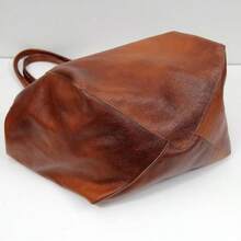 Retro Handbag In Solid Colors, Vintage Style, With Large Capacity And An Interior Pocket. New Large, Soft Handbag For Women In European And American Style With A Spacious Design And The Option To Wear It Over The Shoulder. - Rỉ Nâu - Xem 7