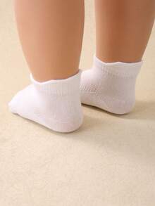 20/10 白色网眼婴儿短袜，加长防滑后跟设计，透气运动袜，适合0-36个月的幼儿，弹性透气不勒脚，适合日常穿着和开学季，婴儿袜，幼儿袜，网眼袜，校服袜，圣诞节/开学季礼物 - 彩色 - 查看 3