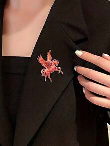 1枚欧美风格大胆神话胸针 - 3种颜色可选 | 童话3D珐琅仿动物带翼骏马胸针 | 男士服装及外套配饰