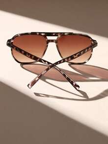 1 Set Summer Colorful Plastic Leopard Print Aviator Full Frame Decorative Glasses, Suitable For Street Photography, Holiday Gifts, Club Vacation Costumes, Music Festivals, Family Outings, Fits All Face Shapes - 1pc 白豆花雙茶 - 查看 4