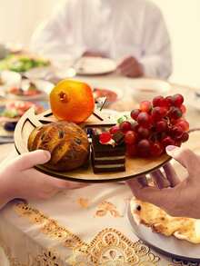 1个开斋节星月图案木质托盘，可用于派对、宴会、水果甜点展示、毛巾装饰、厨房配件等DIY装饰 - 彩色 - 查看 7