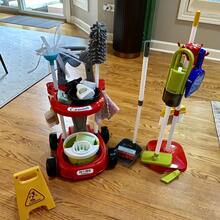 Children's Simulated Cleaning Tool Set, Sweeping Mopping Vacuum Cleaner, Role-Play Housekeeping Toy Cart - Multicolor - View 7